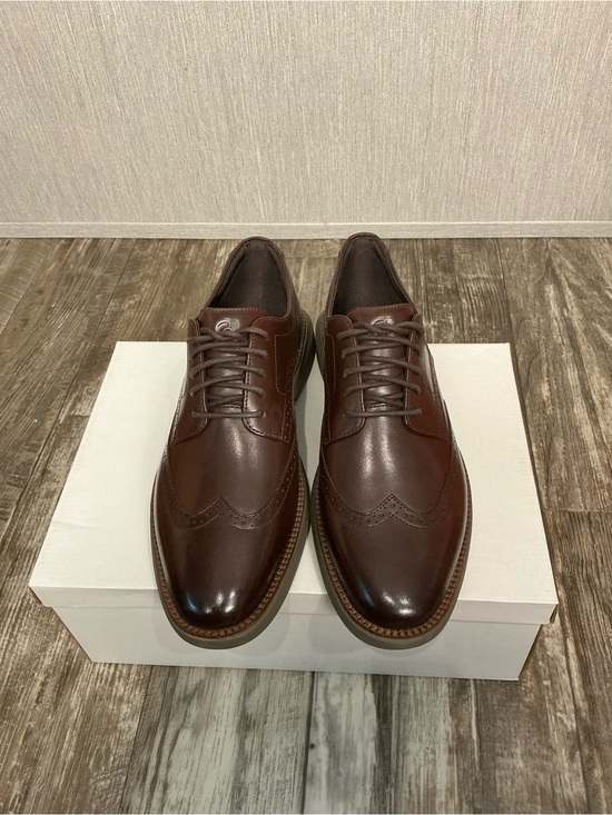 Cole Haan Men\'s Dark Brown Wingtip Oxfords Size 8.5